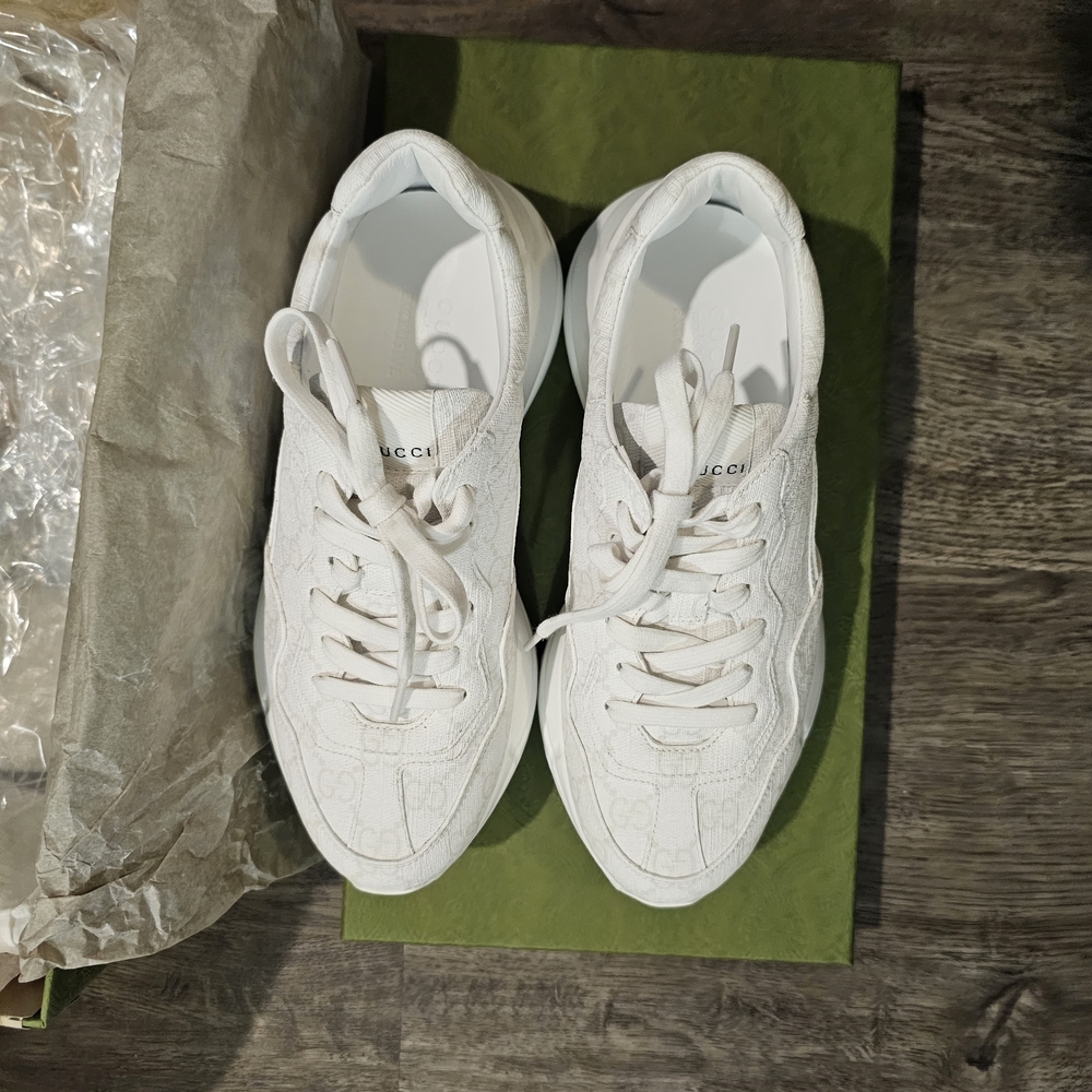 Gucci Ryton Women's White Sneakers - Picture 4 of 7